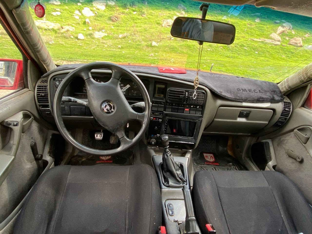 اوبل اوميكا موديل 1991
محرك 20 بلادي 
رقم اربيل دولي ل 2030
هزه جديده  
بدون ضربه  صبغه بلادي 
بس جاملغات ورا صبغ 
كير ومحرك بشرط  
اكسل وصدر امامي وخلفي بشرط 
تايرات جدد 
لايت زينون  شاشه ايبات 
سعر 38 $ 
اي استفسار خابر 
*********** ديبيس, كركوك
