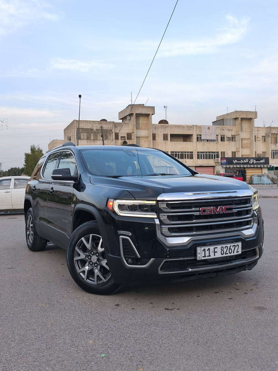 🚗 للبيع – جي ام سي أكاديا SLT 2023 🚗
📍 الموقع: بغداد
🇺🇸 النوع: وارد أمريكي
الضرر موضح بالصور
📅 الموديل: 2023
⏱️ الممشى: 27,000 كم
🎨 اللون: أسود ملكي
🟢 الحالة: جاهزة 
🔹 المواصفات:
نظام دفع رباعي (AWD)
رقم بغداد
محرك 4 سلندر 2000 توربو
الضرر اربع قطع موضح بالصور 
ايرباك ستيرن و دشبول طاك
ناقل حركة أوتوماتيك
شاشة وكاميرا خلفية
حساسات أمامية وخلفية
مقاعد جلد مع حساس رجاج
فتحات تهوية خلفية
نظام ترفيهي متكامل
💵 السعر: 22,000 دولار
📞 للتواصل: ***********
