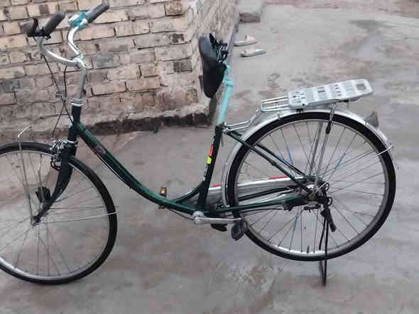 السلام عليكم شباب عندي باسكل للبيع حجم 26 مكفول شرط ابو اللشه سعر 80 وبي مجال للطيبين مكاني بابل حله رقم *********** بي واتساب مستعجل على بيعه
