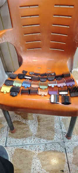 مكينة ألماني شحن تابسي مع أمشاط مكينة مع مقص عدد ثلاثة للبيع
كربلاء سيف سعد
***********
