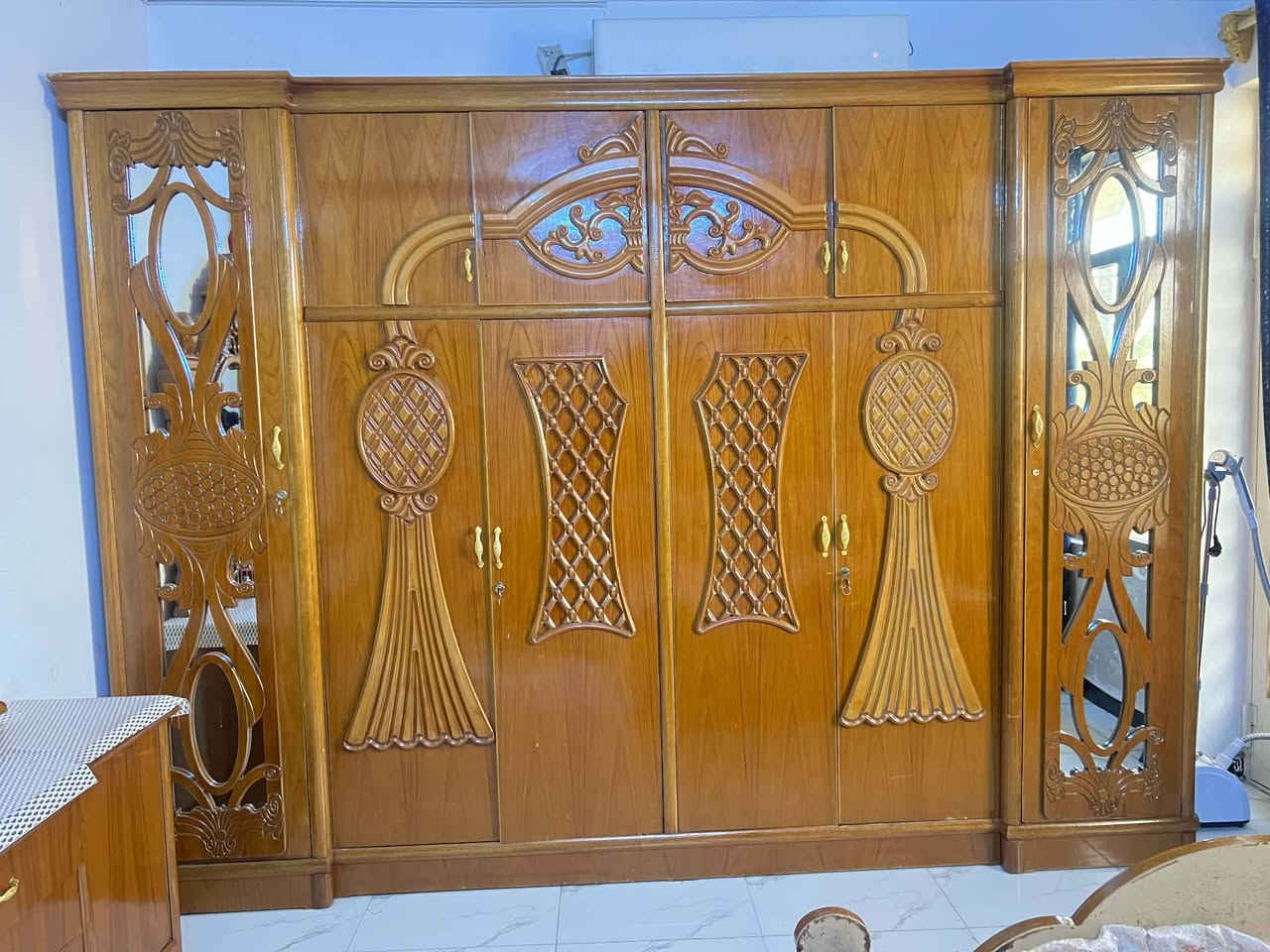 السلام عليكم
غرفه نضافه ٩٩  شخط مبيها تفصال صاج داخل وخارج ٦ قطع  
سعرها مليون ونص 
مكانها البلديات


**إذا كنت صاحب هذا الإعلان وتريد حذفه لأي سبب، رجاءا أرسل رسالة إلى الدعم الفني**
