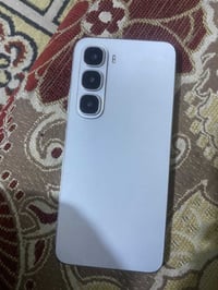 انفنكس هوت 60i • ٢٥٦ • الزبير