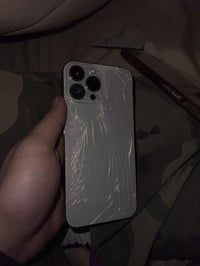 جهاز 13 برو ماكس نضافه ميه بل ميه ما مبدل بيه شي مكسور ضهر وعدسه كامره...