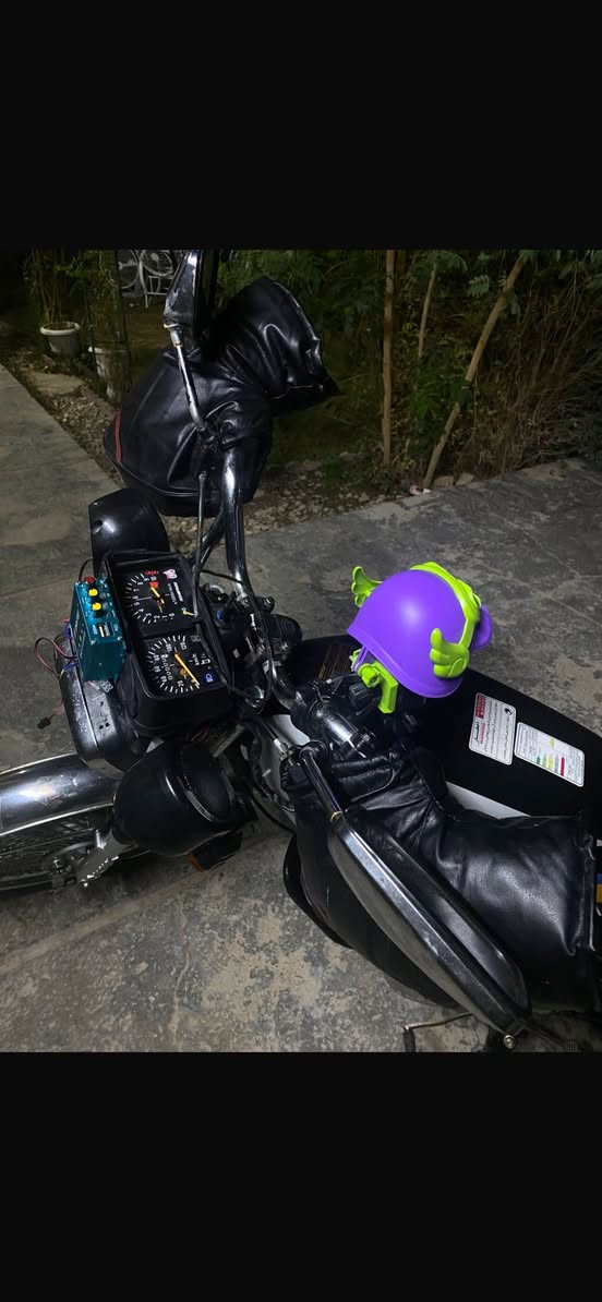 السلام وعليكم 
دراجه تايكر موديل 2021
دراجه مفوله ونضيفه 
دراجه مفتوحه مره وحده ولفات
السعر 280 
*********** واتساب
