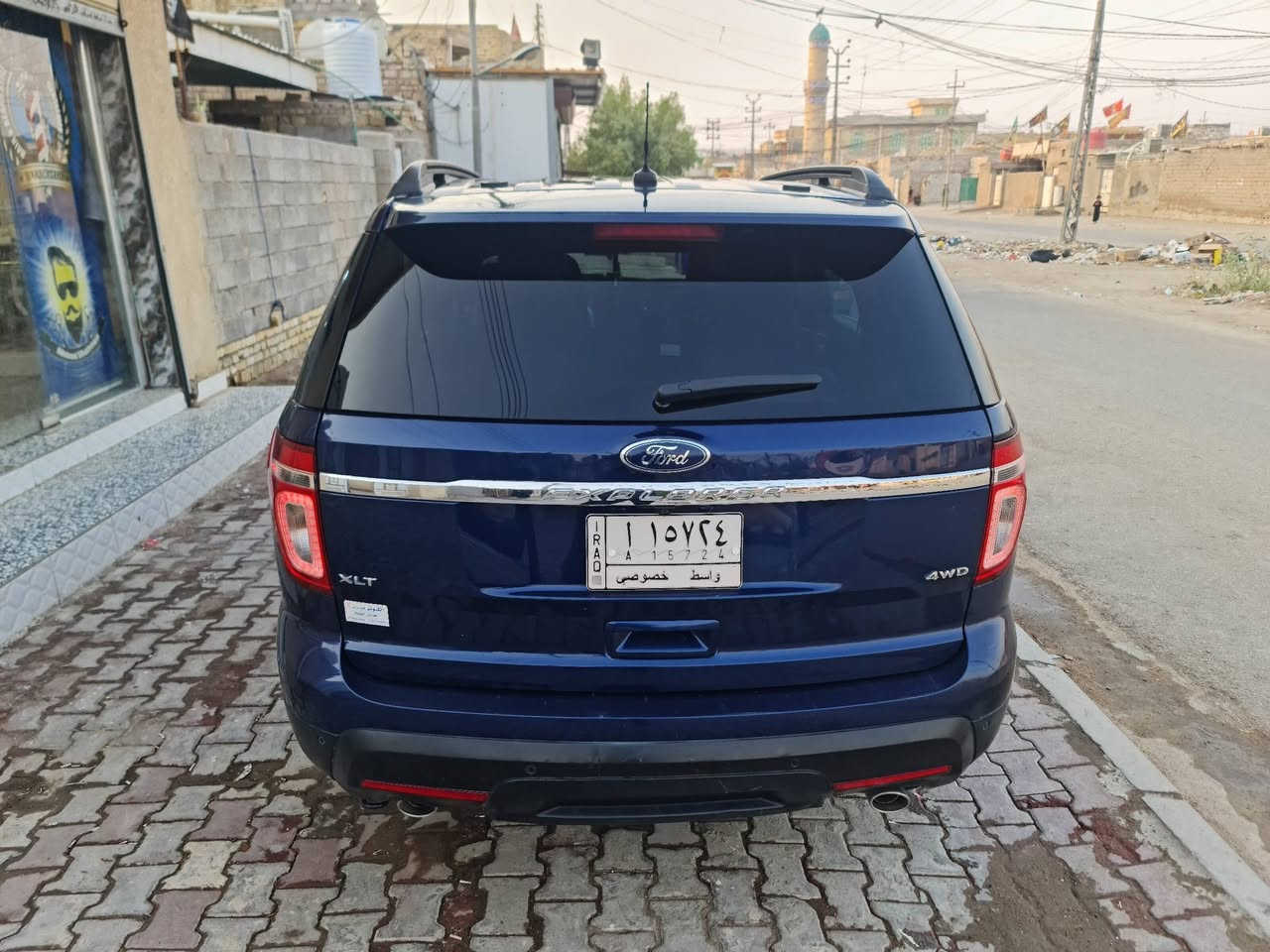 السلام عليكم
فورد اكسبلور 2012 ازرق نيلي 
كلين تايتل داخلة تقرير مياه امطار بالعراق انشخطت باب العبري والوراه كلير بدون معجون فقط رش توحيد لون 
كير ومكينة كفالة تبديل جديد
السيارة ماشية 136 الف كيلو 
مواصفات xlt
مكينة 6 سلندر 7 راكب
بانوراما وفور ويل(الفور ويل ملغي) وكراسي جلد 
كرسي السائق والراكب كهرباء 
3قطع تبريد وتدفئة وتبريدها ما شاء الله ثلج 
السيارة ما بيها نقص برغي 
رقمها واسط مشروع وطني بأسمي تحويل مباشر 
سعرها 135 وبيها مجال بسيط 
وترهم مراوس حسب القناعة
العنوان ميسان العمارة ***********
