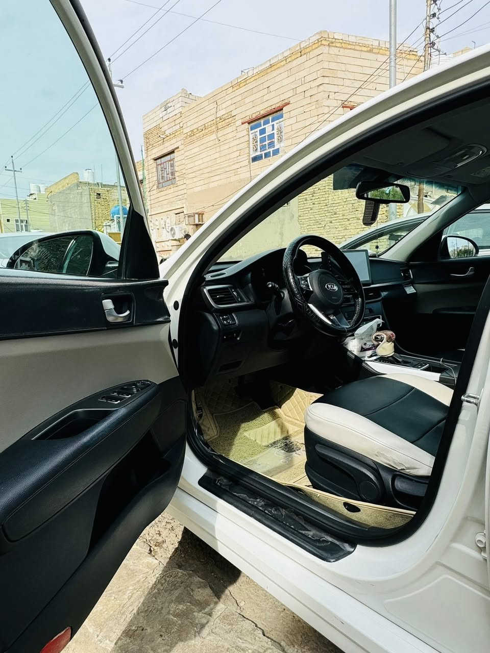 سلام عليكم 
كيه ابتيمه لبيع  
سياره خليجيه كفاله عامه 
محرك ٢٤٠٠
عنوان سياره ناصريه 

قم :***********
