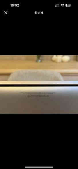 ماکبوک پرۆ بۆ فرۆشتن
تایبەتمەندییەکانی:
. قەبارەی شاشە: 15 ئینج
. ساڵی بەرهەمهێنان: 2017
. پرۆسێسەر: ئینتێڵ کۆر i7 چوار-ناوکی (Quad-Core) بە خێرایی 2.9 گێگاهێرتز
. کارتی گرافیک: ئینتێڵ HD گرافیکس 630 بە 1536 مێگابایت بیرگەی تایبەت
. بیرگە (RAM): 16 گێگابایت بە خێرایی 2133 مێگاهێرتز لە جۆری LPDDR3
. ژمارەی زنجیرەیی (Serial number): C02TP6PAHTD6
. سیستەمی کارپێکردن: ماکۆس ڤێنتورا (macOS Ventura) وەشانی 13.7.5
. هارد: 256GB ی SSD
ئەم ماکبوکە پرۆسێسەرێکی بەهێز و بیرگەیەکی گەورە (16GB RAM) کە بۆ زۆربەی کارە قورسەکان گونجاوە. 
نرخی: 500 هەزار و معامەلە
بۆزانینی نرخ و دەستکەوتنی ئەم بەرهەمە تەنها پەیوەندی بکە بەم ژمارەیەوە: ***********
