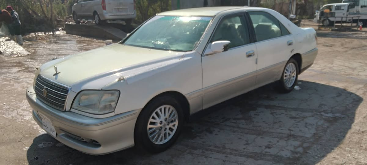 السلام عليكم ملكه موديل ٢٠٠٣ نضيفه الاستفسار على رقم ***********
