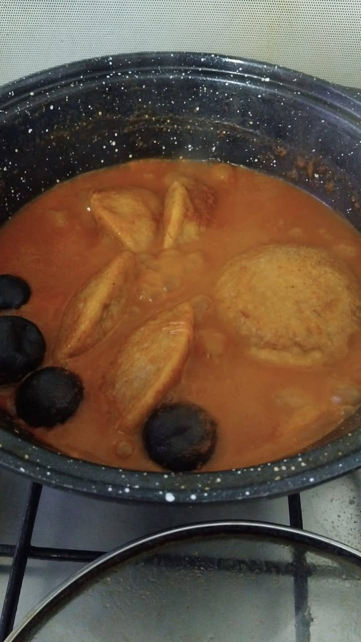 السلام عليكم  عروض مستمره اكل نضافه وطعم وترتيب جميع المعجنات والاكلات والكبب وسعار مناسبه ويوجد توصيل داخل الزعفرانيه 2000


**إذا كنت صاحب هذا الإعلان وتريد حذفه لأي سبب، رجاءا أرسل رسالة إلى الدعم الفني**