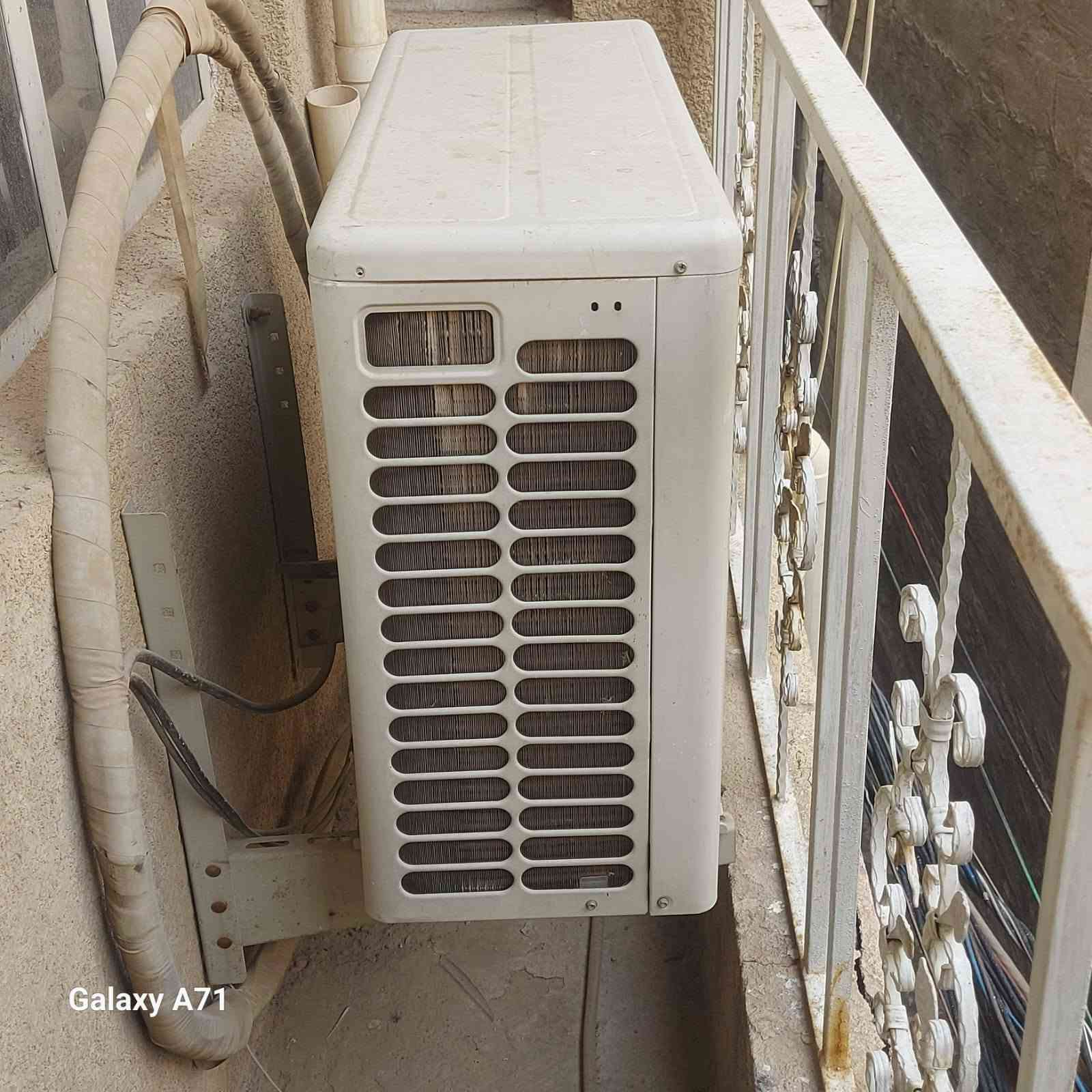 سبلت كنتوري LG حجم طنين ونص للبيع ب٤٥٠ شغال فقط تبريد بغداد الكريعات لايوجد توصيل للإستفسار علخاص


**إذا كنت صاحب هذا الإعلان وتريد حذفه لأي سبب، رجاءا أرسل رسالة إلى الدعم الفني**