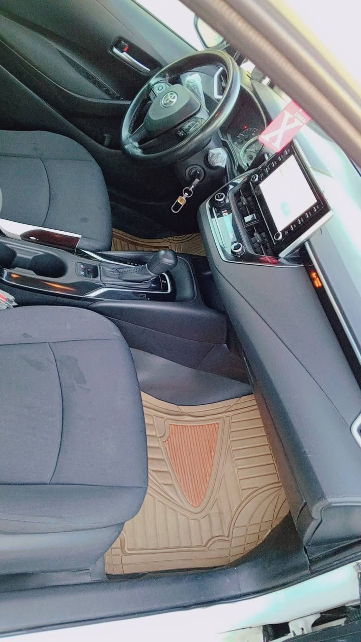 سلام عليكم كورله موديل 2020 وارد امريكي حادثه جاملغ او باب والحافه مان البنيد شويه 
الباقي كفاله بدون دواخل مواصفات LE سياره جديده رقم بغداد الدولي مكان السياره كربلاء السعر 130 قفل بدون عمله لاستفسار لاتصال على الرقم ***********
