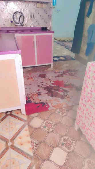 دار للبيع مساحه 100متر مربع الشكل يحتوي على غرفه و صاله واستقبال ومطبخ وصحيات مجموعتين   البناء بلوك و طابوگ الاساس صب كونكريت والسطح عگاده طابوگ 

الموقع النجف كوفه شارع المعمل  فرع الصيدليه الحديثه يبعد عن شارع المعمل 200متر (مرقم بلديه) 

السعر 33مع المجال يرهم مراوس او بيع 

***********
