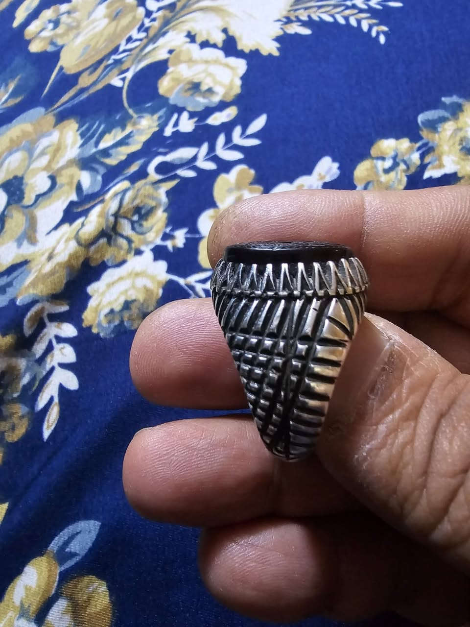 محابس للبيع محبس شفة يماني اسود وياقوت سياقة علي بمبة ويماني كرزي سعر خاص


**إذا كنت صاحب هذا الإعلان وتريد حذفه لأي سبب، رجاءا أرسل رسالة إلى الدعم الفني**