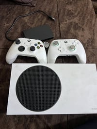 🙋 اكسبوكس سيرس اس ❎ ملحقات يدات عدد ٢ الاصلية ✅ الشفت الRT فالت فقط وا...