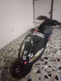 ماكس للبيع دراجه نضيفه نقصها باتري وستان بلنص سعر450مكاني بغداد الجديد...