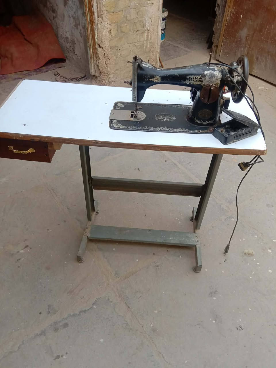 الثلاجة 75 الف
والمكينه مال الخياط 60 الف
والمكنسه الكهربائية 26الف
والصوبه 10الف


**إذا كنت صاحب هذا الإعلان وتريد حذفه لأي سبب، رجاءا أرسل رسالة إلى الدعم الفني**