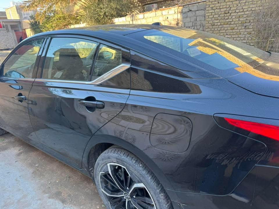 للبيع – Nissan Altima 2023 SR Plus AWD
🔹 الموديل: 2023

🔹 الفئة: SR Plus

🔹 الدفع: All Wheel Drive (دبل)

🔹 اللون: أسود

🔹 الوارد: أمريكي رقم بابل

ماشيه ٤٠ الف كيلو

⸻

✨ المواصفات:

✔ محرك 2.5L 4 سلندر اقتصادي وقوي

✔ ناقل حركة CVT أوتوماتيك

✔ نظام دفع رباعي AWD

✔ فتحة سقف (Sunroof)

✔ كوشنات جلد كهربائي (تحكم كهربائي للمقاعد الأمامية)

✔ شاشة وسطية كبيرة + نظام Apple CarPlay / Android Auto

✔ كاميرا خلفية

✔ تخم رياضية قياس 19

✔ نظام بصمة وتشغيل زر

✔ مثبت سرعة

✔ تحكم بالمقود (ستيرن مالتي)

✔ أنوار LED أمامية وخلفية

⸻

 • السيارة نظيفة بشكل عام

 • الحادث فقط باب خلفي معاكس السائق)

 • بدون Airbag

 

💰 السعر: (195 ورقة)

📞 رقم التواصل: ***********

واتساب فقط
