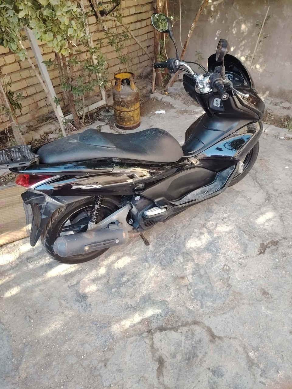 متاح للبيع ***********
