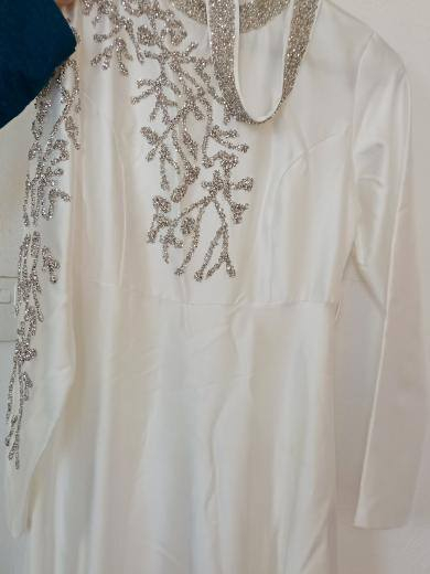 فستان عقد بسعرر 60 قياس من 50ال 60


**إذا كنت صاحب هذا الإعلان وتريد حذفه لأي سبب، رجاءا أرسل رسالة إلى الدعم الفني**