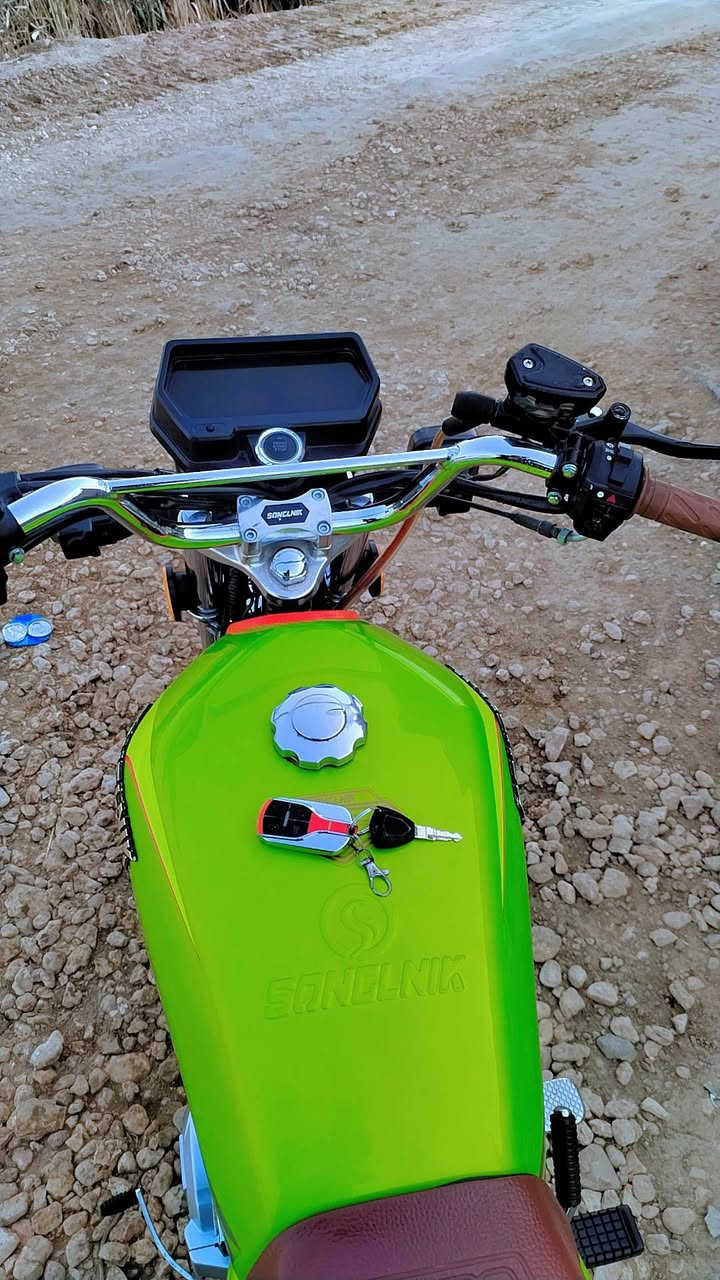 يا الله السلام عليكم دراجة البيع سيفان موديل ٢٥ مكفوله كفاله عامه أوراق كامله الدراجه جديده وحلو شرط انضف من شرط زيرو بصمه تشغيل عن بعد جهاز انذار كهربائيات سلف كله شغال لون مميز شرط زيرو السعر 775 وبيه مجال الشراي يتصل وبيه خير ويدلل ***********
