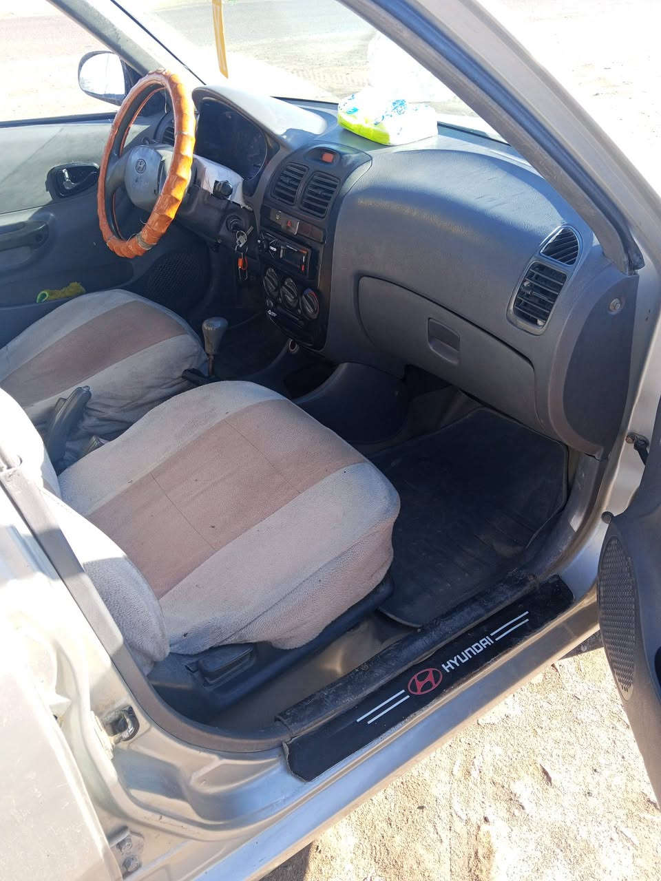 اكسنت موديل 2000 رقم بغداد دولي الجديد كير عادي مكينه 1500 سياره جاهزه من كلشي  كهربايات تبريد بور مشط تايرات 4 جدد باتري دشبول سنتر لوك كله شغال كامله على اخر حبايه مكاني بابل ناحيه الامام قريب على سريع الدولي السعر 40        ***********
