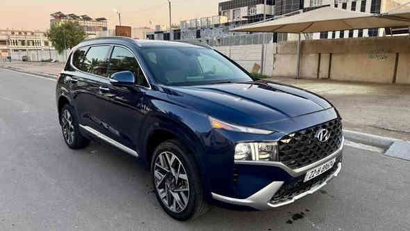 السلام عليكم للبيع
سنتافي كالكرافي فول الفول اعله فئه بالسنتافي
مواصفات بالسايد 
حادث السيارة جاملغ وحافة البنيد موضح بالصور
بدون دواخل 
موديل 2023
ماشيه 20 ميل مستوردها زيرو على ايدي
رقم اربيل بأسمي

المواصفات :
محركها 2500 " توربو 281 حصان (اقوى عزم من الستة سلندر و اقتصادي)
  كير  8 نمر  دبل كلج 
1- تشغيل بصمة و تشغيل عن بعد
بصمة دخول و بصمة خروج
السيارة تتقدم و تترجع من البصمة
2- فتحة سقف بنوراما 
سقف كنتارا
3- _4_كامرات 360 درجة
4- _12_ حساس و رادرات 360 درجة 
خاصية الاوتو بارك 
رادار امامي خلفي توقف ذاتي رادار جانبي تنبيه و نقاط عمياء
5- جميع الكشنات كهرباء 
جميع الكشنات جلد
كشنات امامية تدفئة تبريد 
الكشنات الخلفية تدفئة
كشن سايق خزن وضعيات
مع بردات خلفية بلاد
6- اشاير بالمري
مري شفط 
مري قلاب مع البك
7- شاشة كبيرة معَ نظام سماعات هارمن كاردن 16 سماعة
مع نظام Apple CarPlay, Android Auto
ايضاً انارة محيطة داخل السيارة متغيرة الألوان 
مع نظام شحن وايرلس للهاتف
ايضاً اوامر صوتيه
8- اربع انظمة قيادة (سبورت ،كومفورت ، ثلجي ، سمارت)
عداد السرعة في شاشة السائق يتغير حسب نظام القيادة
مع نظامHTRAC ( الدفع الرباعي)
مع نظام نزول المنحدرات
9- هاند بريك بصمة
نظام اوتو هولد
10- داتشو بالجامة الامامية للسائق لعرض السرعة و تحذير المسارات
11- لايت امامي اربع عدسات زنون عالي ناصي مع لد نهاري 
بك لايت لد 
اشارة ترحيب عند الاقتراب من السيارة
12- صندوك شفط كهرباء ايضاً فتح تلقائي 
14- كامرات اشارة في شاشة السائق 
15- ويل كب حجم 20
16- نظام اطفاء و اعادة تشغيل الاقتصادي في الأزدحام 
17- تدفئة بالستيرن ، شفتات بالستيرن
‎18- شادلها تاير سبير ويه الجهاز والعتلات لان ميجي بيها
المواصفات بعد هواي بيها

السعر 250 ورقة
مكاني : بغداد - حي الجامعة
للاستفسار : ***********
