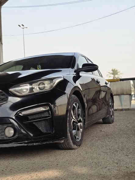 كيا فورتي موديل 2020 
السياره كلهة ليبل واحد ما بيهة قطعه مبدله ضرهة بسيط جاملغ وراجع نفسه بيـ بارد وبنيد مصبوغ  كيرهة CVT شادله منظومه مال تبريد محرك 2000 دوش ماشيه 60 مايل 
السعرـــ  130 وبيهة مجال 
العنوان ــــ بغداد الامين 
الاستفسار ــــــ***********
