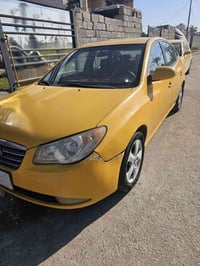للبيع الانترا صفره 2008 رقم بغداد بسمي محرك 2000 وارد امريكي ضربتها قب...