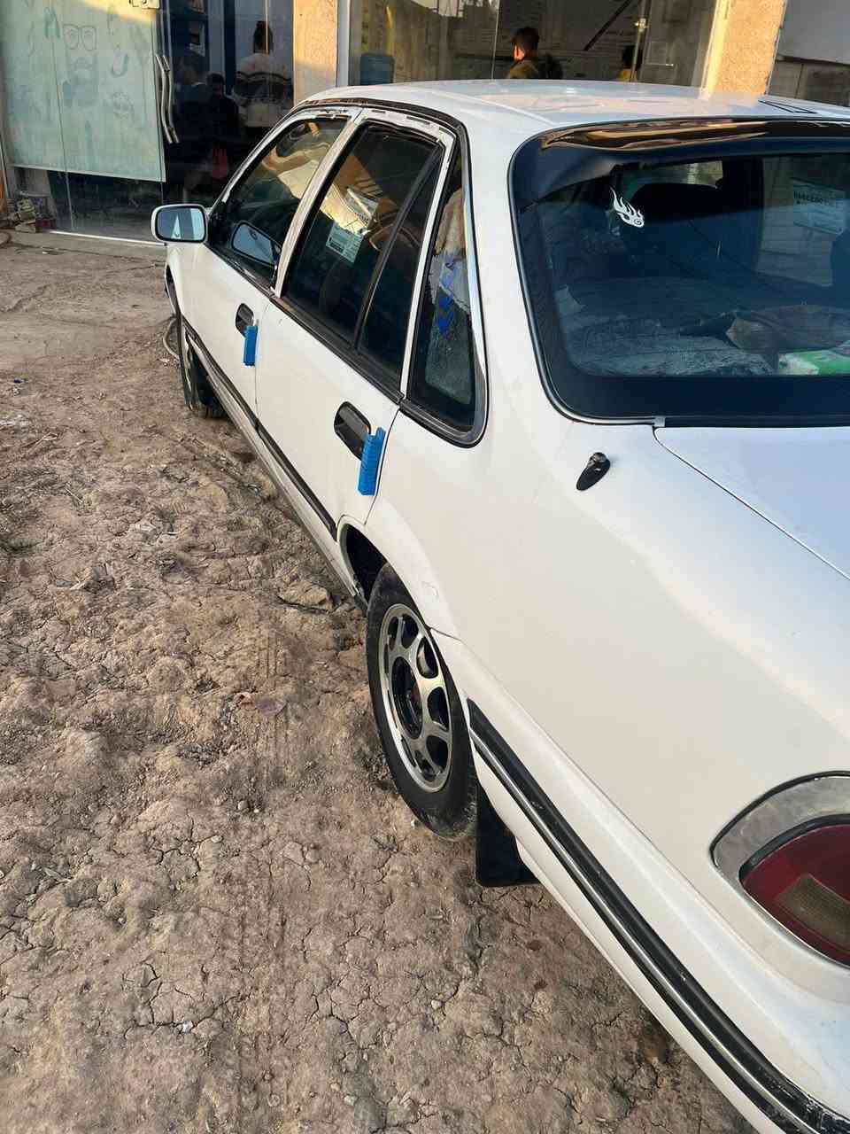 السلام عليكم برنس للبيع موديل 1995 سعر ٣٨ مكان ابو غريب ***********
