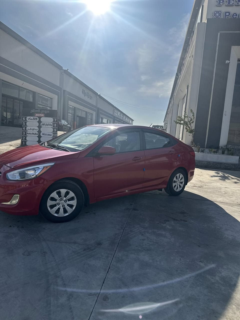 اكسنت مديل ٢٠١٦
بدون صبغ 
السياره جاهزها من كلشي 
***********
