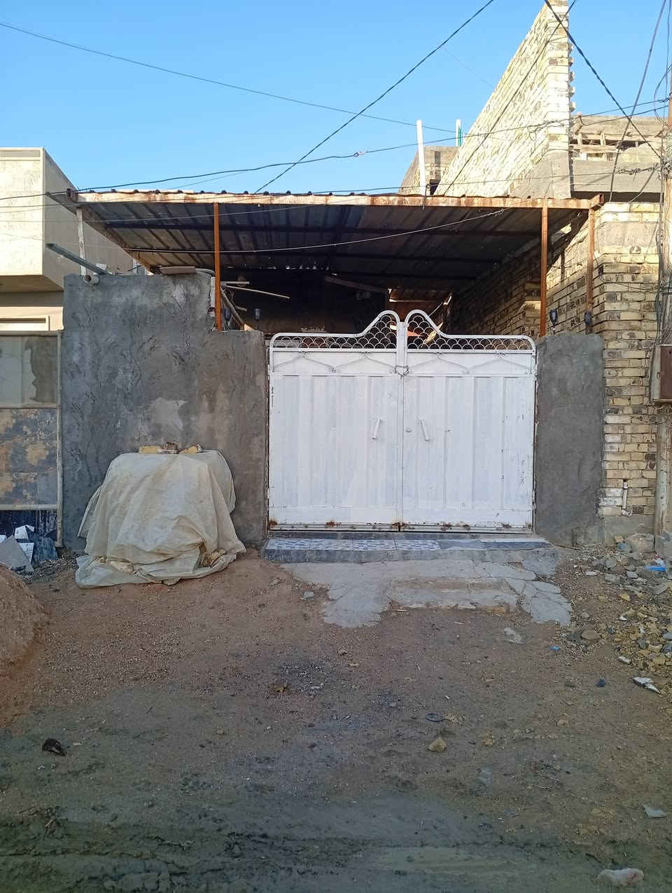 السلام عليكم
الدارللبيع المساحه 100متر طابوزراعي 
السعر 48وبي مجال الاستفسار الاتصال على الرقم 
***********
