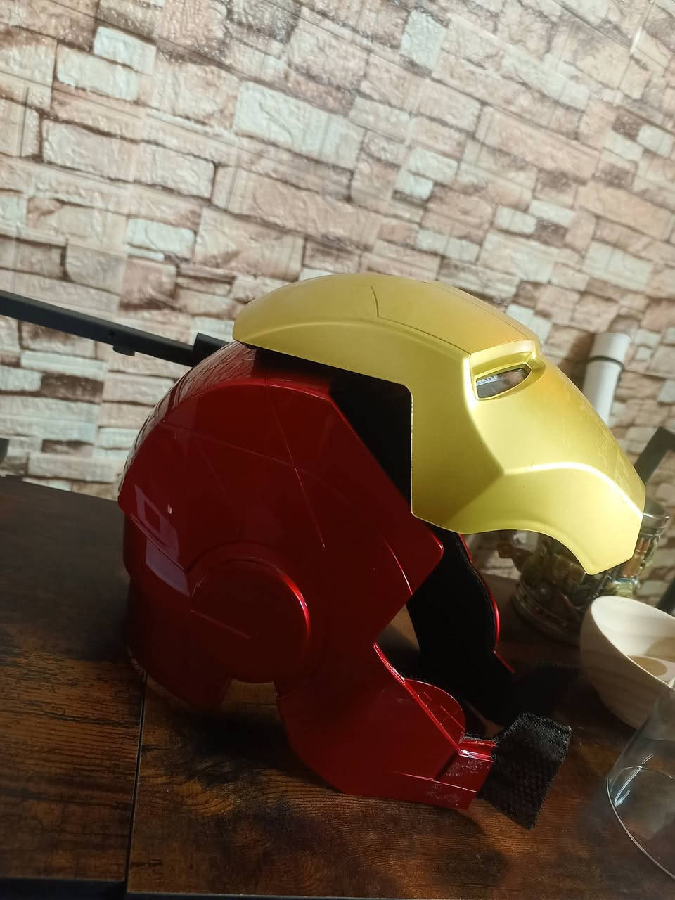 خوذة ام الاظائه نقص باتري وقطعه الفك ماكو هجي ابيعها
15 مع توصيل


**إذا كنت صاحب هذا الإعلان وتريد حذفه لأي سبب، رجاءا أرسل رسالة إلى الدعم الفني**