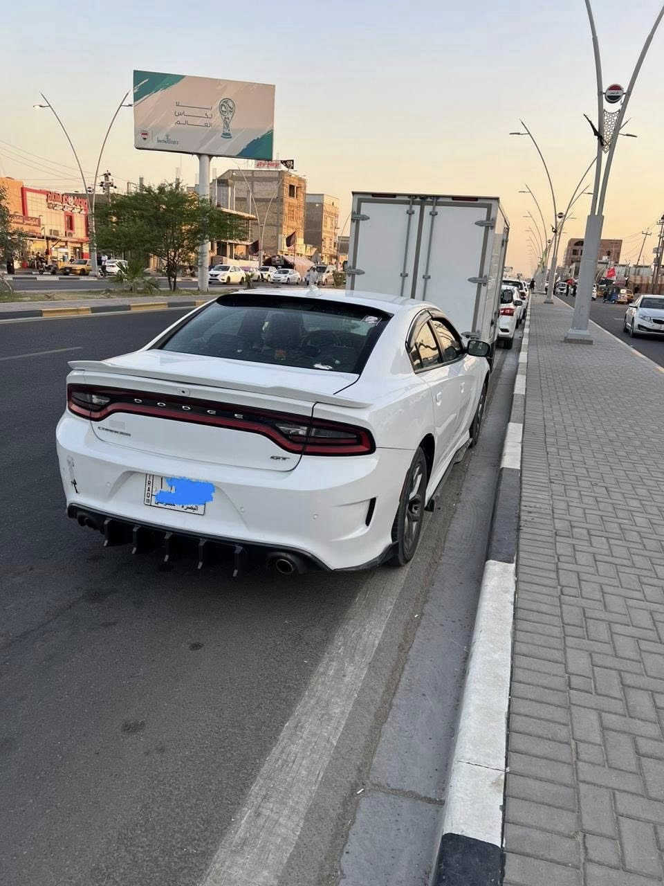 السلام عليكم 
جارجر 2019  GT لون ابيض 
محرك 3.6 السياره جديده 
وجاهزه من كير ومكينه وحداديه   كهربائيات 
تدفئه تبريد ✅
مكان الصبغ واضح بسونار 
كامره خلفيه دواره 
شاشه جبيره 
وارد امريكي 
السعر 195 وبيها مجال للطيبين 
مكاني بصره 
***********
