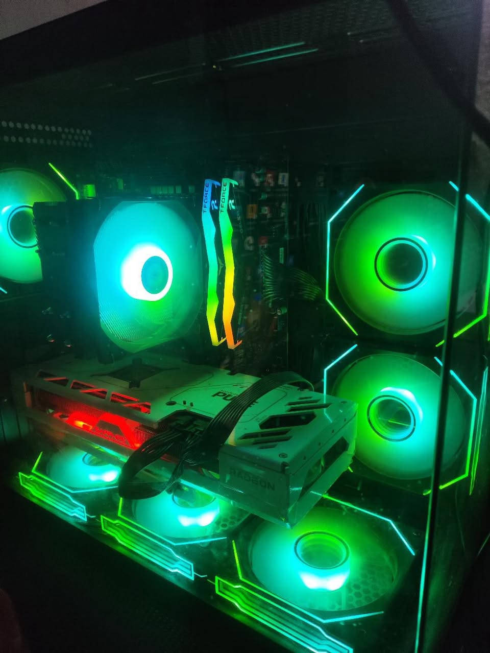سلام عليكم  عندي بيسي للبيع هاي مواصفاتها
rx 7800xt
ryzen 5 9600x
 b650 s pro msi
32gb t-force delta rgb ddr5 6000mh
m. 2 1t gen4
psu 650w
case xigmatek alphard
طبعا أريدها بمليون و٨٥٠
الله يشهد عليه مستعجل على بيعتها وهي تسوا اكثر من هذا سعر 
مكاني نجف


**إذا كنت صاحب هذا الإعلان وتريد حذفه لأي سبب، رجاءا أرسل رسالة إلى الدعم الفني**