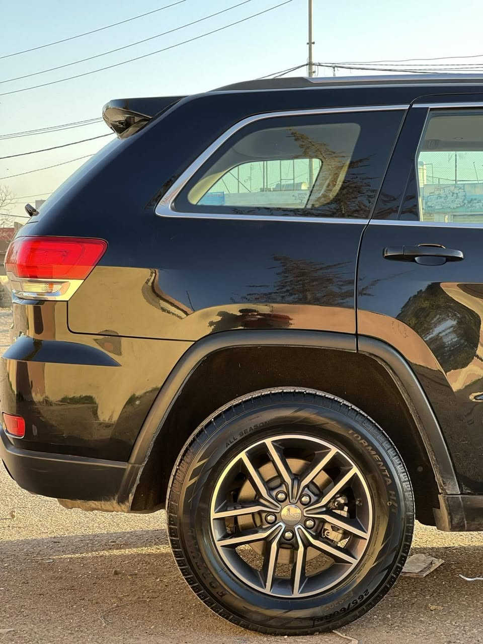 جيب كراند شيروكي لاريدو 2018 خليجي
الممشى: 157,000 كم
الحالة: خليجي – كلين تايتل
الرقم: هەولێر

🟪 السعر  :: الطلب في التعليقات ويوصلك مباشرة ✍️ 📩

المواصفات:
فئة لاريدو
سلايد (فتحة سقف)
5 وضعيات قيادة
گير شفت
كراسي كهرباء
رادار أمامي وخلفي
دبل أكسل

رقم صاحب السيارة:
***********
