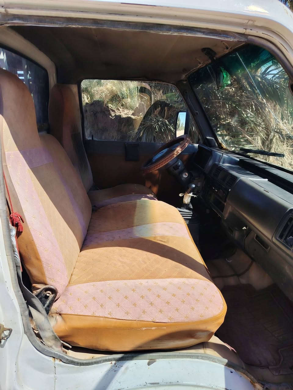 سلام عليكم كيا بنكو موديل 94 رقم بغداد الماني سنويه 27 مكينه كير واكسل خير من الله تخم تاير صدر جديد كهربائيات شغاله  السعر 47وبيه مجال ا
***********
