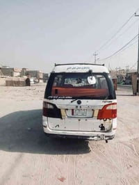 جنبي 14 جاهزه من كلشيء كير مكينه حداديه تخم تاير لايتات كهربائيات كلها...