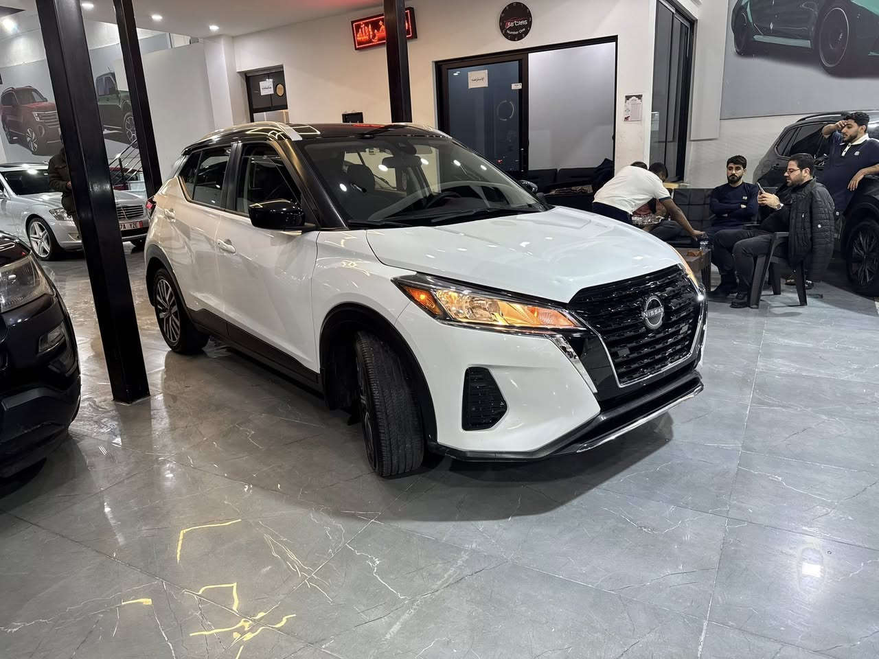 Nissan kicks SV 2024
سعر بلاش ١٢٧$🔒🔥 
***********
***********

مواصفات SV
كيج الكتروني
وياله ١٩
رادارات ٣٦٠ درجة
بصمة
 تشغيل عن بعد
وياله ١٨
صقف اسود
شاشة 
كاميره
تحكمات ستيرن
ماشية ٢٢ الاف مايل
❌بجم سليم و خلفي سليم ٣ قطع جانبي صبغ
إرباكات سستم ١٠٠/١٠٠
موجودة 📍اربيل SB cars🚘 
سيارة بدون رقم تترقم شمالي ١٥ ورقة

***********
***********
