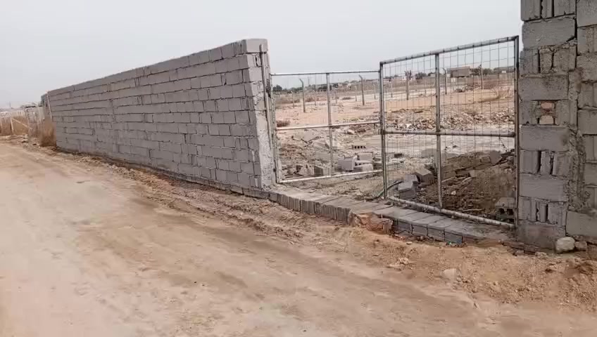 السلام عليكم دونم للبيع منطقة الشبانات قرب دار اليتام على الشارع العام واصله ماء وكهرباء منطقة سكنية عقد زراعي للاستفسار ***********
