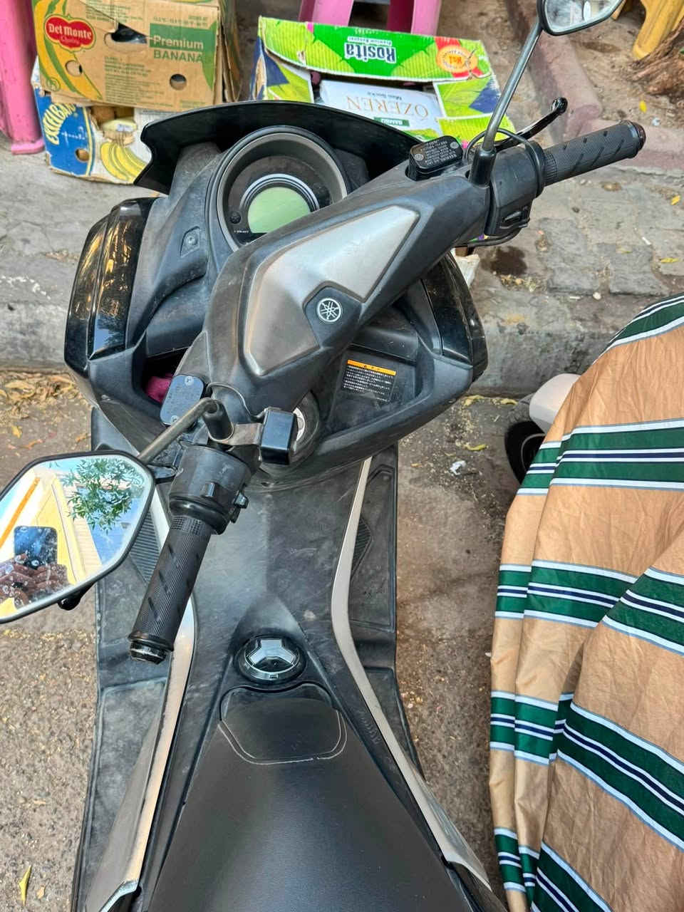 � للبيع Yamaha NMAX 🔥
مرقمة بغداد
داخلة هزّة جديدة 
الدراجة نظيفة والحمد لله، بيها تلحيظات بسيطة جدًا
السعر 26 $ 
الي تخدمه يراسلني على الخاص او على الواتس اب 
***********
