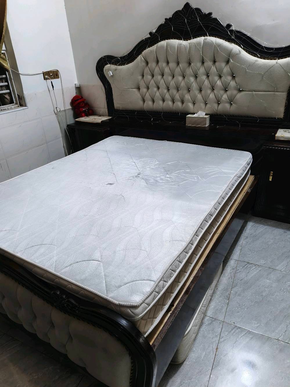 غرفه نوم للبيع تفصال ماصارلها هواي متروكه *********** السعر خاص