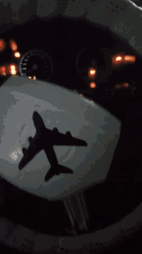 سلام عليكم ليفان للبيع 2011 رقم بغداد هيه غرامات مصفره محرك سيكي السعر 36بيها مجال بصيط مكان سيار كركوك ***********
