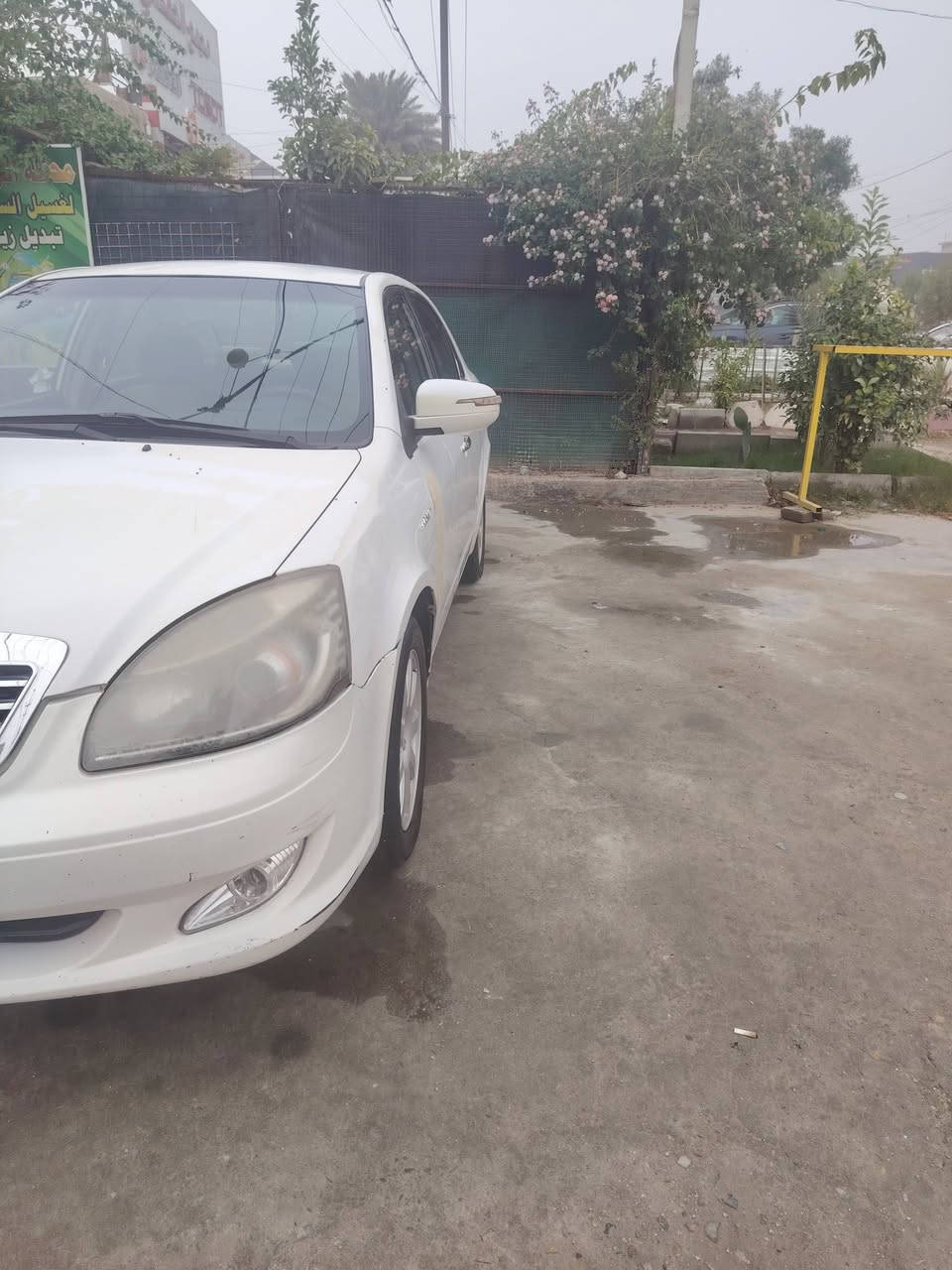 السلام عليكم جيلي موبل للبيع موديل 2013 رقم بغداد ألماني بأسمي تحويل مباشر سيارة جاهزة محرك لا تنقيص و لا تبخير گير جديد قبل شهر بدلته تبريد شغال السيارة بيها ملاحظات بالگشر مثل ما موضح بالصور معجون بعده ما مصبوغ دواخل نظيفه سونار موجود المكان بغداد السعر ٤٧ و بيها مجال شي قليل المكان
***********
