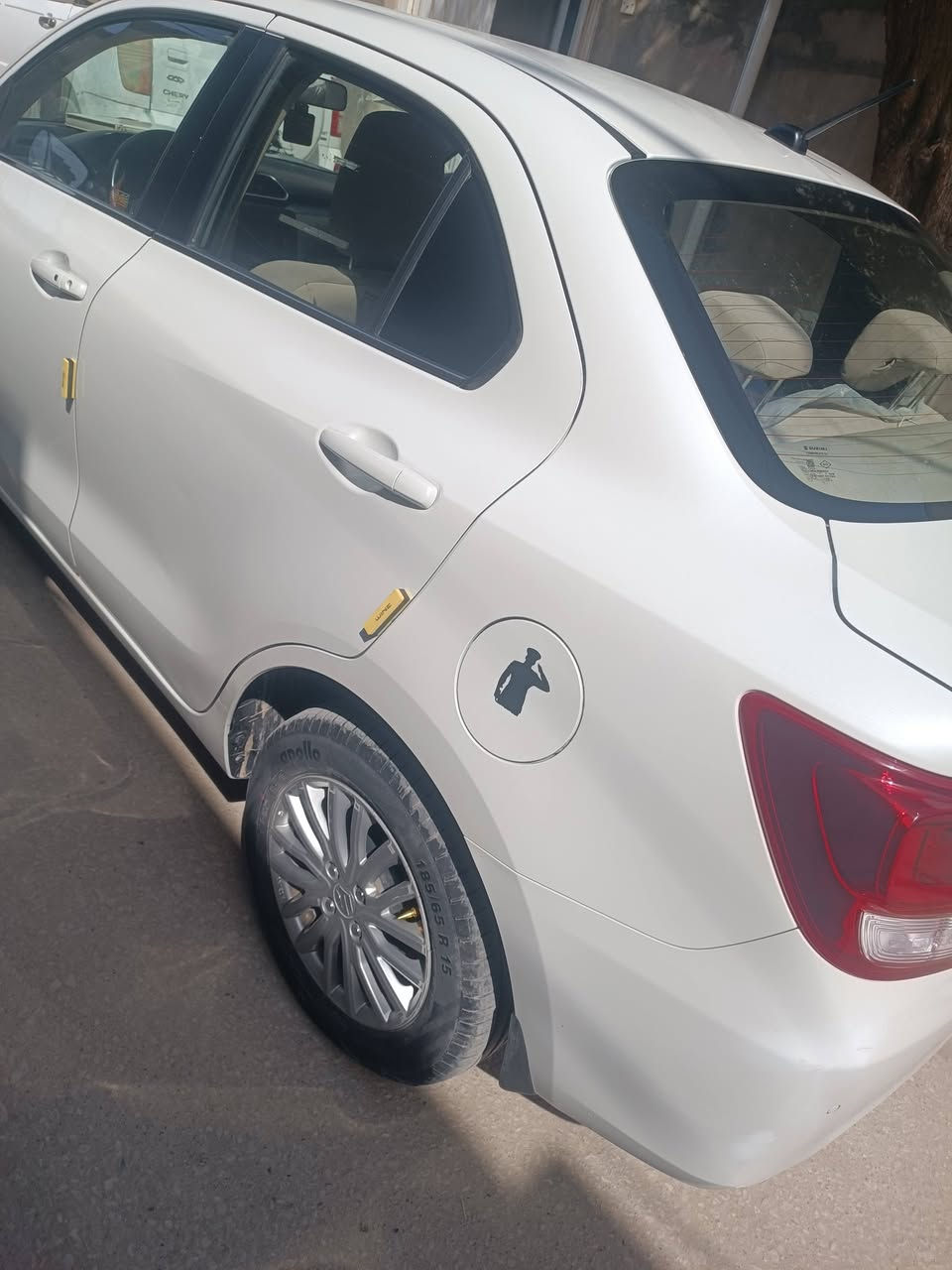 سازوكي دزايلر
موديل 2022
رقم بغداد الدولي 
فول مواصفات 
تحكم استيرن 
بصمه تشغيل 
بصمه ابواب
ويل كب استيل
اشاير بالمريض
تبريد قطعتين 
كفاله عامه 
حداديه كير مكينه كله جديد
محرك 1600
السعر 97
***********
***********
