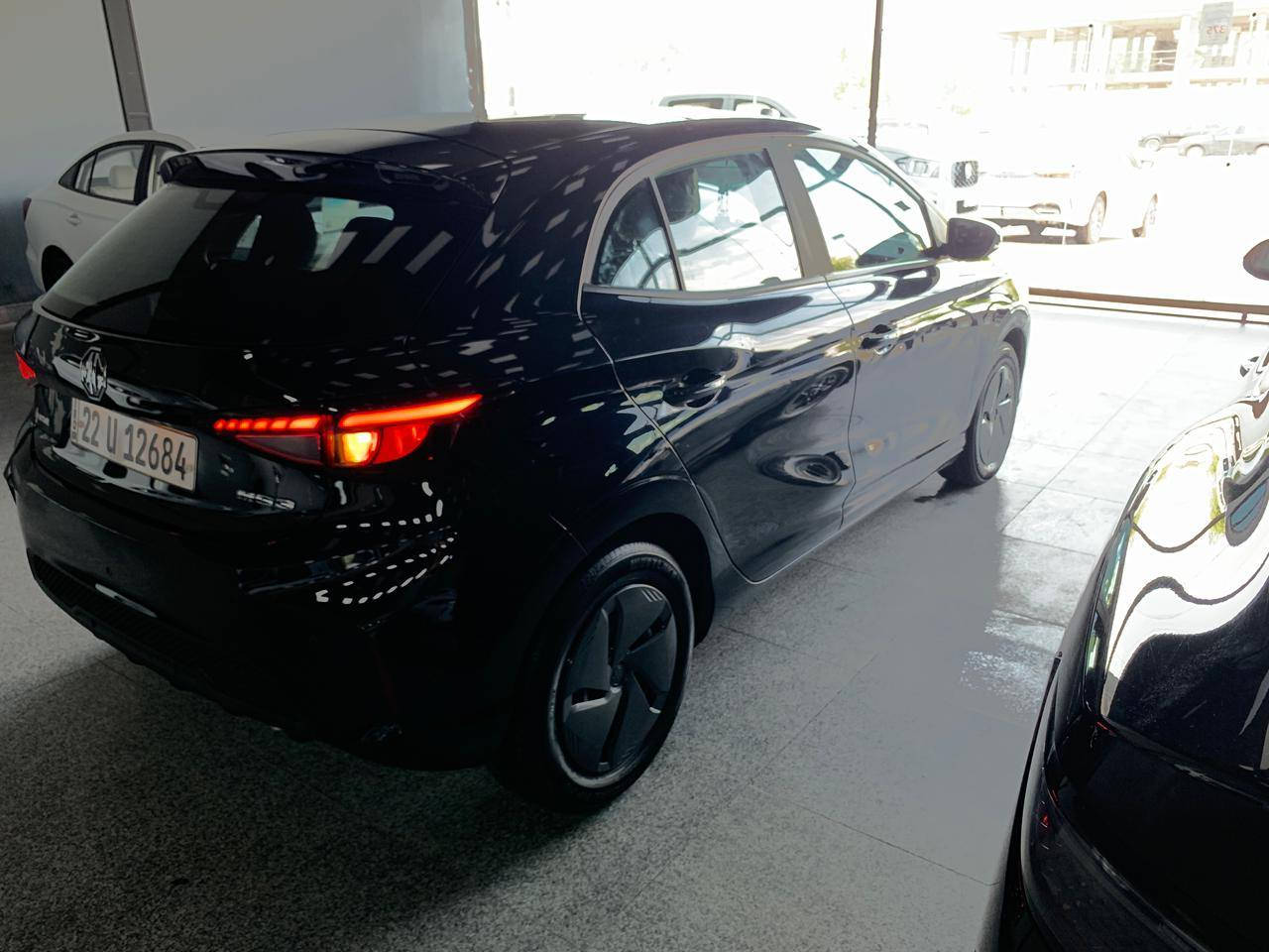 ئێم جی  MG3 2025 Standard .
تەنیا ١٧ هەزار ڕۆیشتووە.
مواصفات شاشەوکامێرا.حساس .
مکان   اربیل. معرض توب كارس.
سعر  ١۰٥ ورقة   موبایل  *********** أربيل, العراق
