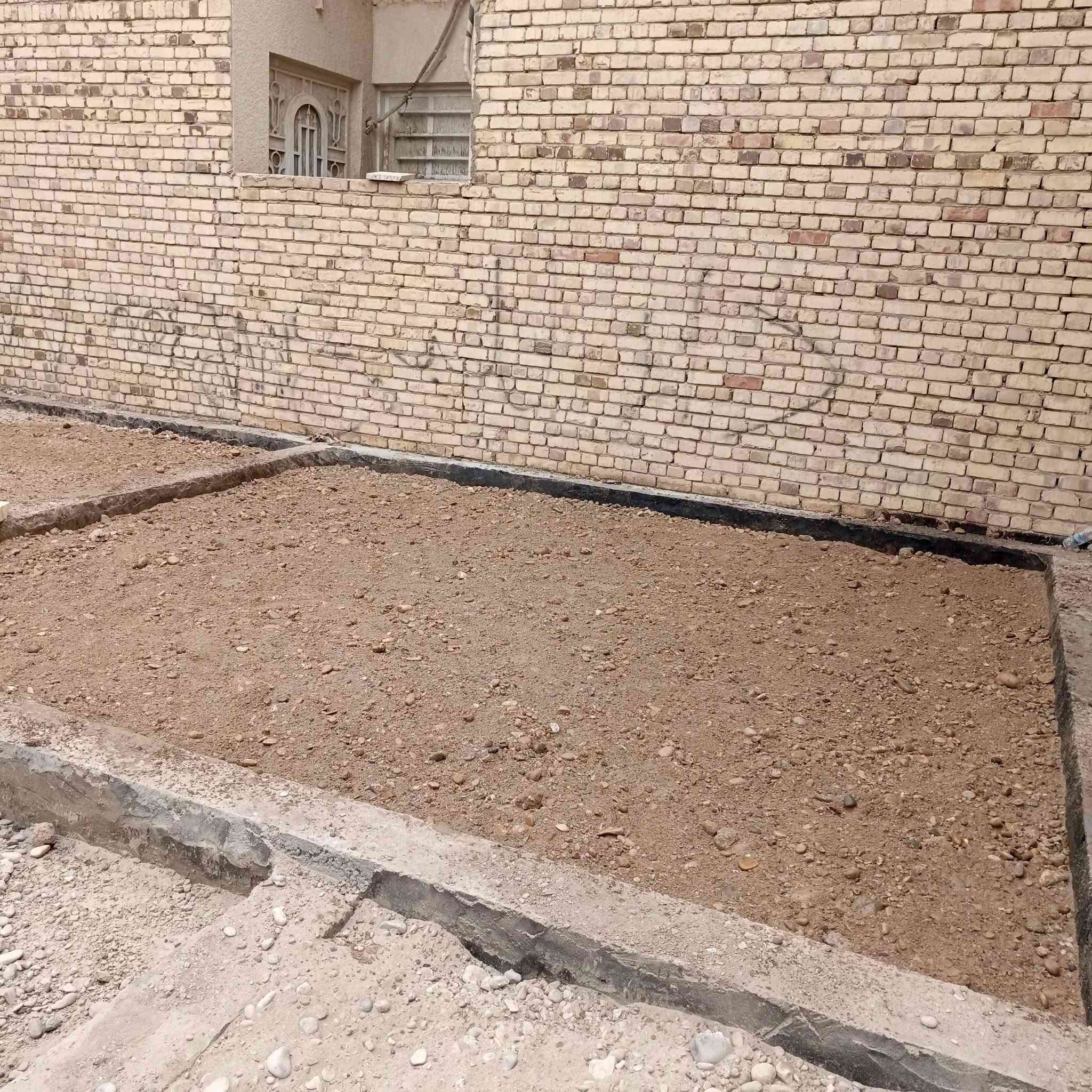 السلام عليكم قلع قطع مع دفن جلمود وسبيس وحادله دفن بتلوات معه  تزفيت بنسب الاسعار في ميسان  العمارة هذي رقمي ***********( بنسب الاسعار)
