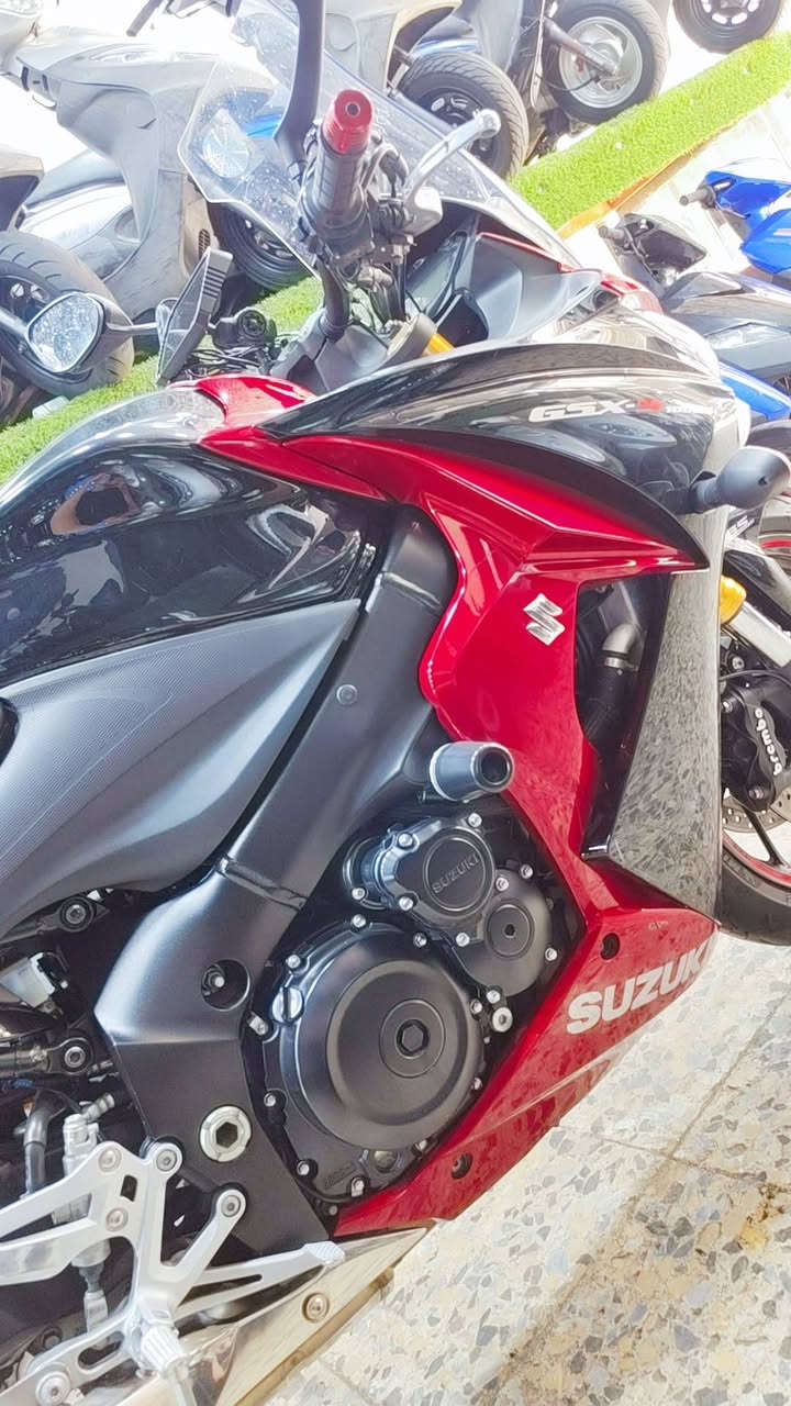 سلام عليكم جكسر GSX-S1000F
موديل 2017 وارد يابان رقم نكليزي بصره بسمي تحويل ثانيوم نضفه زيرو يبيس مانع نزلاق رادار كامره خلفي مامي شاشه ندر ويد فول دقه ونضام ايباد حساس هوه خلفي أمامي دراجه ستوك يعني بلاده حته الحجر البيه بعده بيه
عنوان نجف أي ستفسار ***********
