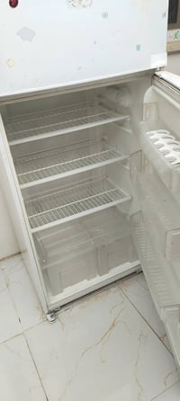 ثلاجة • شغالة شرط