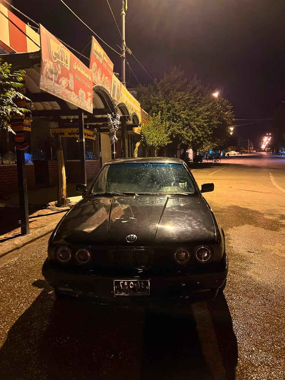 لەسەر ئیزنی ئەدمین
BMW 525 

گێر عادی 
ئارم پلاستیک سلێمانی،مۆدێل1993 
چوار جام کارەبا
سڵاید
سوکان کارەبا
تبرید ساردوگەرم لەسەر سویچ مەزبووت
تبرید لەمس
بێ دەعم ولێدراو
چوار تایەو ویلی ئێمی لەژێرایە
کارەبای بەشەرت هەموو گیانی

بۆ نرخ پەیوەندی بکە***********
