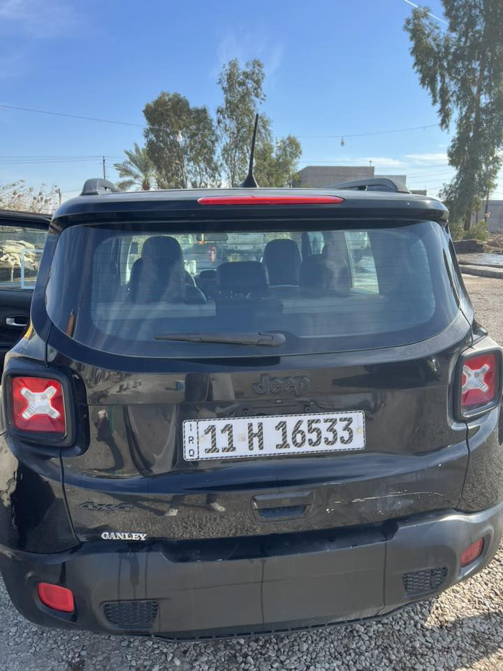 جيب ٢٠١٨ بصمه حساسات سيارة حلوة كير مكينه خير من الله مكفولة من الضربة طخات بسيطة فقط رقم بغداد باسمي 
مكينة ٢٤٠٠  سيارة جاهزة مابيها نقص 
سعرها 135 بيها مجال بسيط للشراي 
***********
